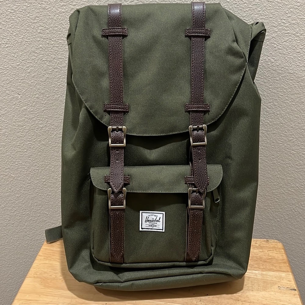 Herschel Little America Backpack